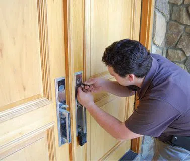 Golden Locksmith Services Tampa, FL 813-703-8694 Golden Locksmith Services Tampa, FL 813-703-8694 - 10-House-Locksmith