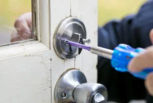 Golden Locksmith Services Tampa, FL 813-703-8694 - 5-Change-Locks