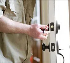 Golden Locksmith Services Tampa, FL 813-703-8694 - 6-Lock-Change